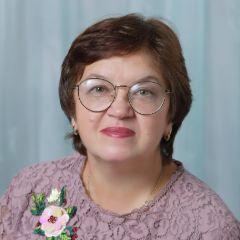 Назарова Елена